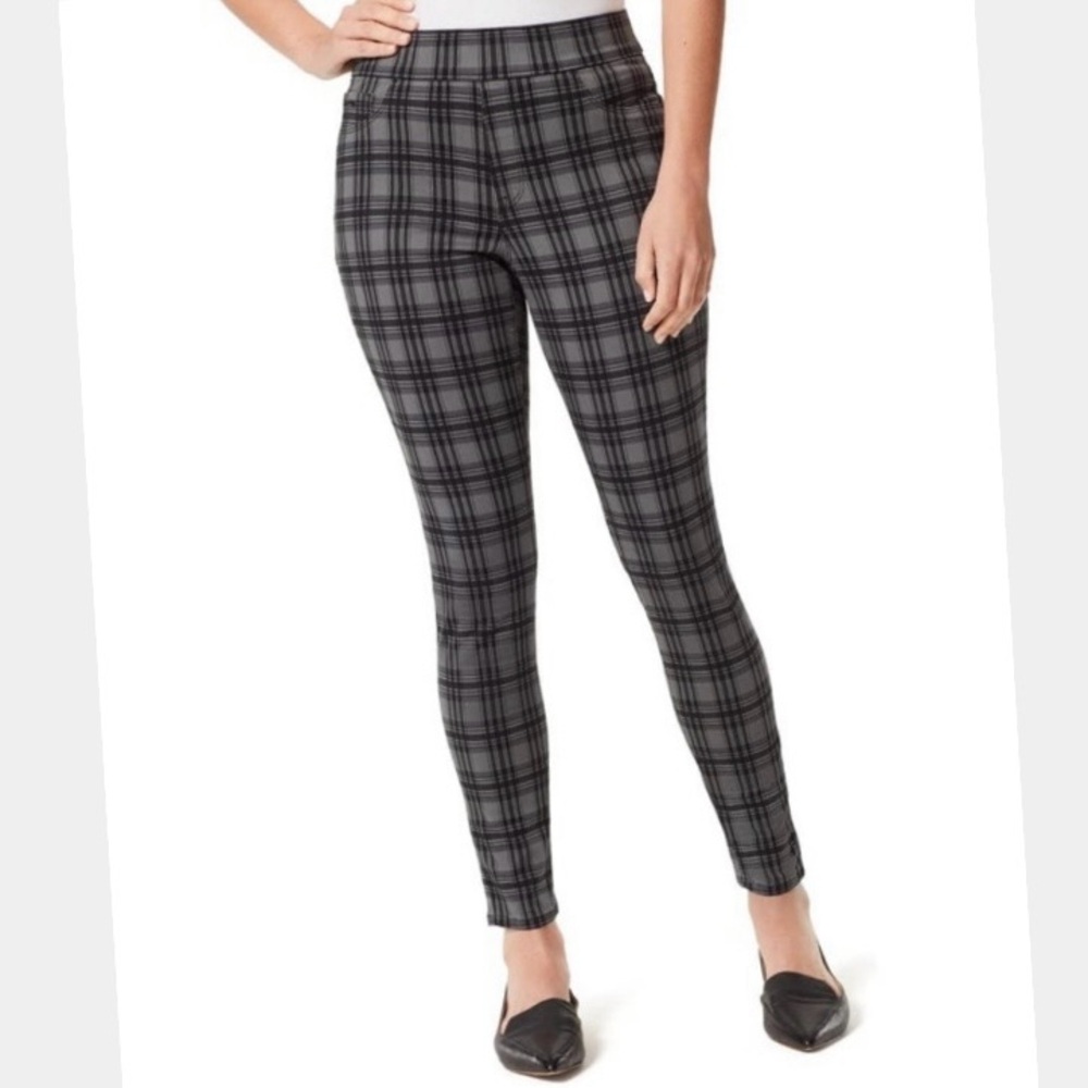 Plaid Women's Pants in Black and Gray